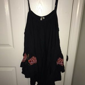 Cold shoulder tank style dress with embroidery